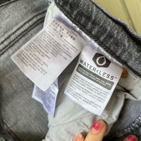 Levi’s Ribcage High Rise Distressed Black Ankle Straight Jeans 28 - Picture 8 of 13